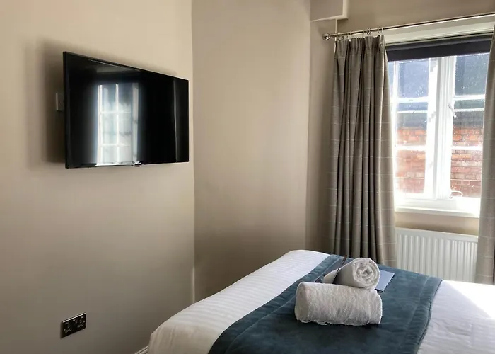 The Station Мини-отель Уитби